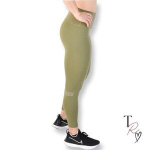 FLEO Activewear NWT El Toro 28” Leggings  Shadow Sage Green Size Small